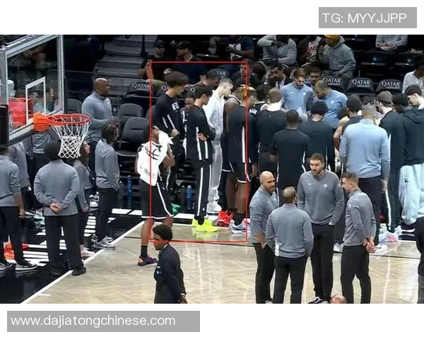 黄蜂与篮网激战正酣2月22日精彩对决引发球迷热议