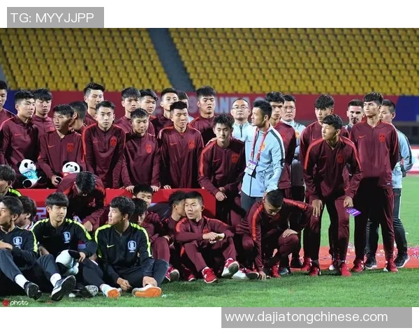 新加坡与香港U18青年足球对决精彩回顾与分析 新加坡与香港U18青年足球对决精彩回顾与分析